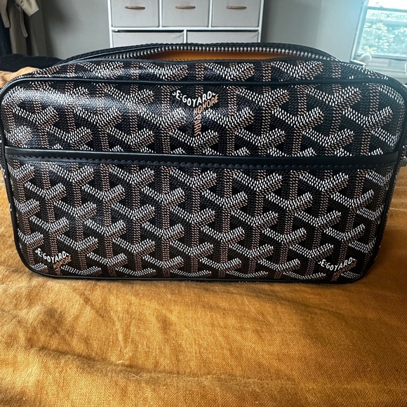 Goyard Cap Vert Crossbody Bag Black - Picture 4 of 12